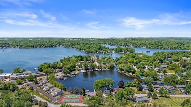 W5010 Hawk ROAD, Elkhorn, WI 53121