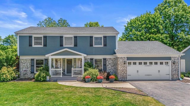 W5010 Hawk ROAD, Elkhorn, WI 53121