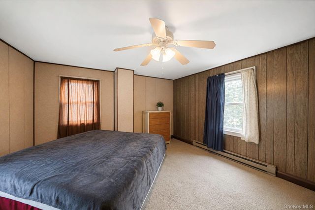 117 N Clinton Avenue, Bay Shore, NY 11706