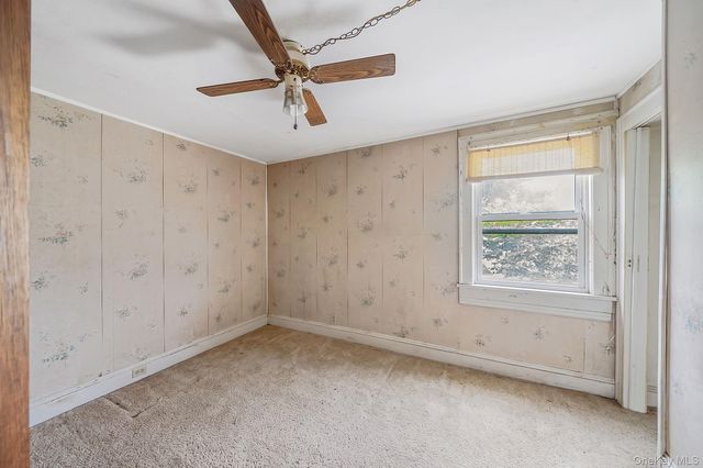117 N Clinton Avenue, Bay Shore, NY 11706