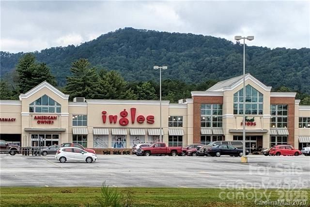 14 Spring Hollow Road, Lake Lure, NC 28746