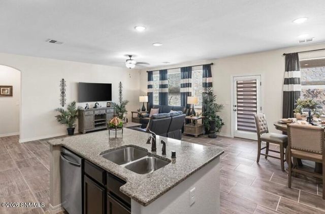 128 Monteine Trail, Sunland Park, NM 88008