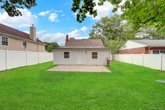 386 Tallwood Drive, Shirley, NY 11967