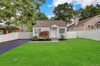 386 Tallwood Drive, Shirley, NY 11967