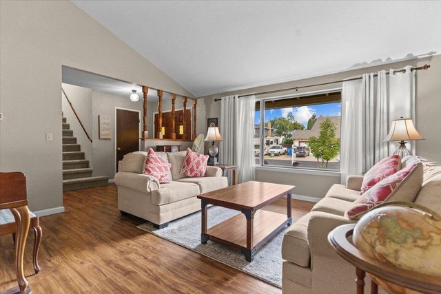 1432 Driftwood Way, Manteca, CA 95337