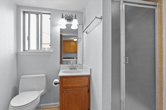 1432 Driftwood Way, Manteca, CA 95337