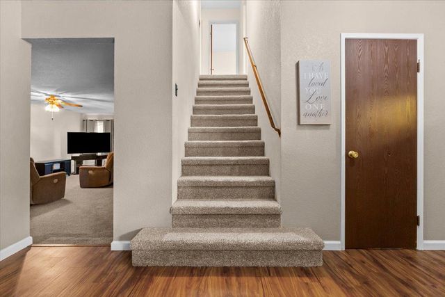 1432 Driftwood Way, Manteca, CA 95337