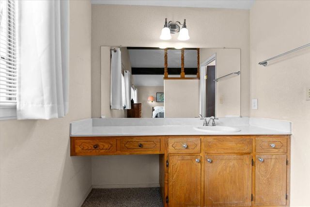 1432 Driftwood Way, Manteca, CA 95337