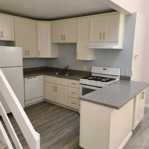 245-247 E GLAUCUS STREET 247A, Encinitas, CA 92024