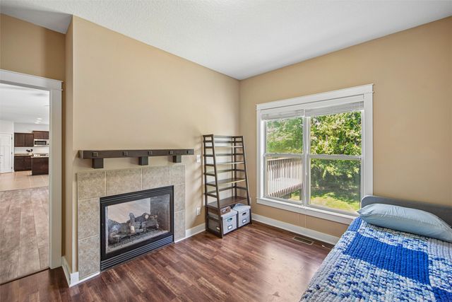 4512 NW 167th Street, Clive, IA 50325