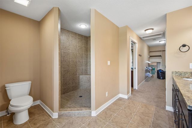 4512 NW 167th Street, Clive, IA 50325