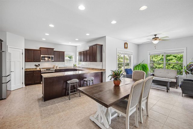 4512 NW 167th Street, Clive, IA 50325