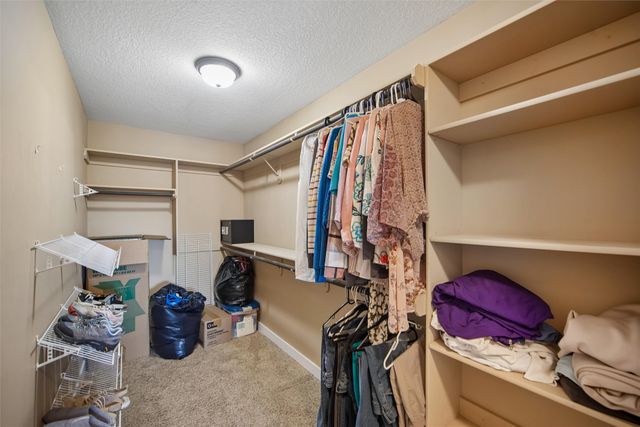 4512 NW 167th Street, Clive, IA 50325