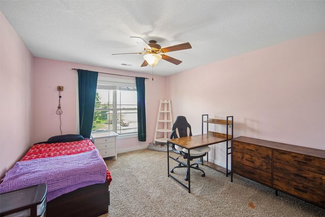 4512 NW 167th Street, Clive, IA 50325