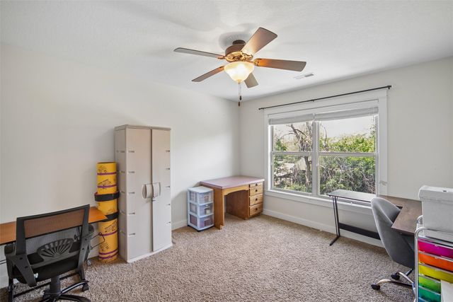 4512 NW 167th Street, Clive, IA 50325