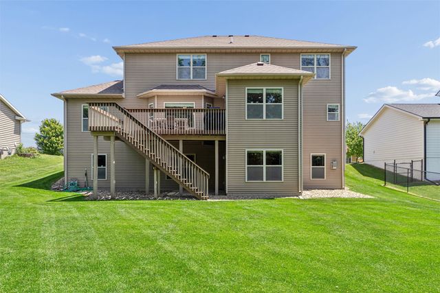 4512 NW 167th Street, Clive, IA 50325