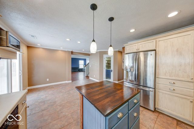 1125 Central Park Boulevard N, Greenwood, IN 46143