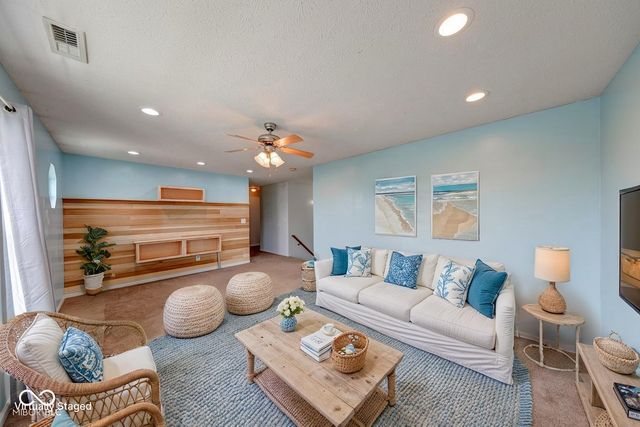 1125 Central Park Boulevard N, Greenwood, IN 46143