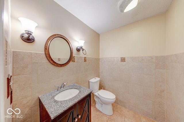 1125 Central Park Boulevard N, Greenwood, IN 46143