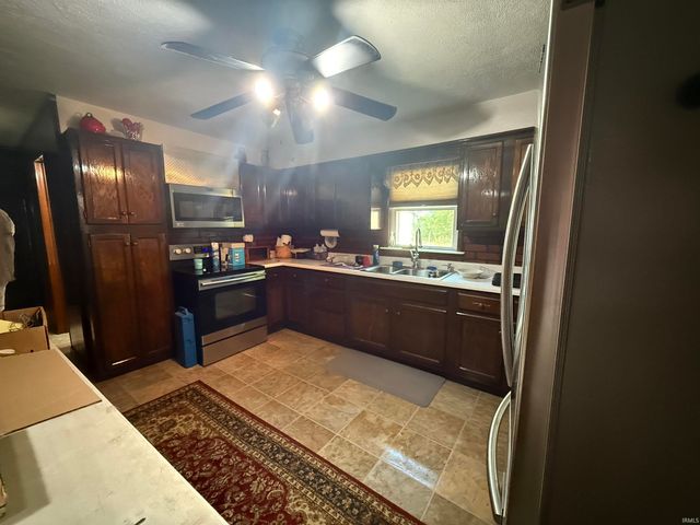 8100 Gardner Road, Chandler, IN 47610