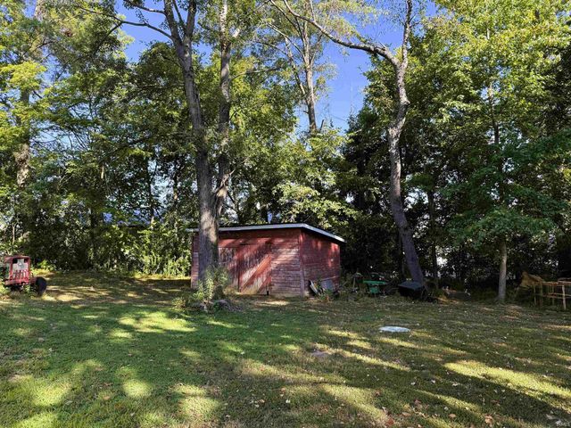 8100 Gardner Road, Chandler, IN 47610