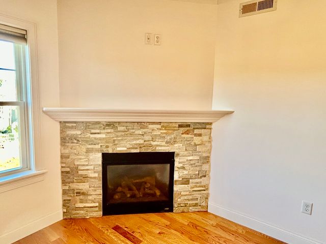 185 Essex Street 4D, Melrose, MA 02176