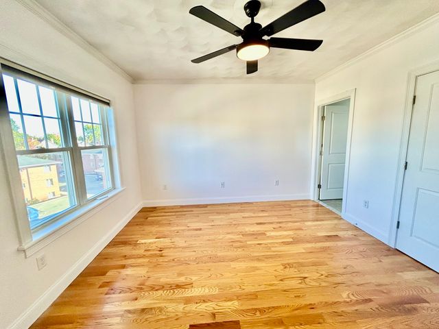 185 Essex Street 4D, Melrose, MA 02176