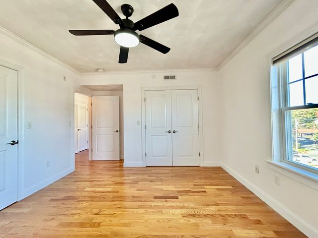 185 Essex Street 4D, Melrose, MA 02176