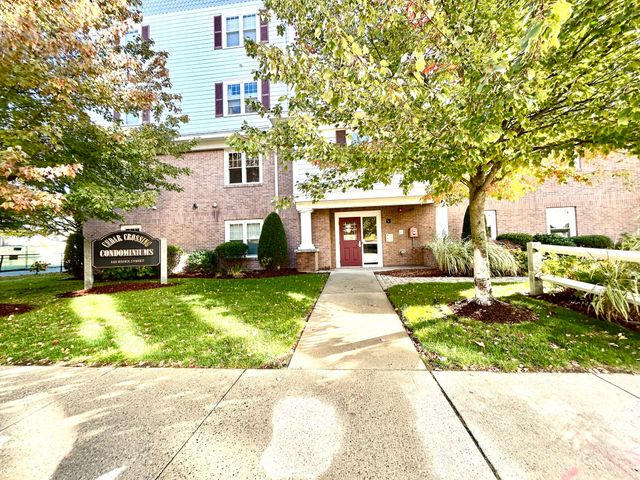 185 Essex Street 4D, Melrose, MA 02176