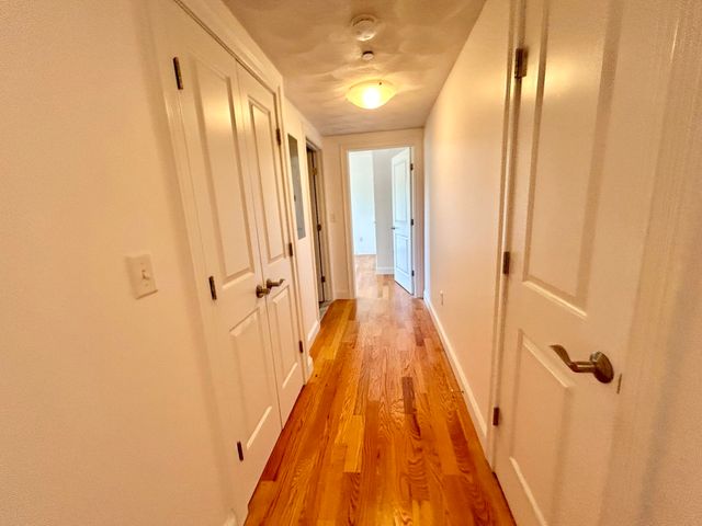 185 Essex Street 4D, Melrose, MA 02176