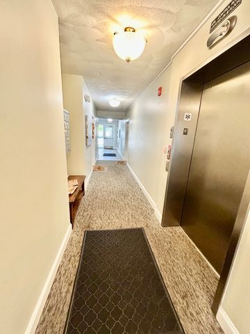 185 Essex Street 4D, Melrose, MA 02176