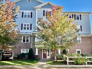 185 Essex Street 4D, Melrose, MA 02176