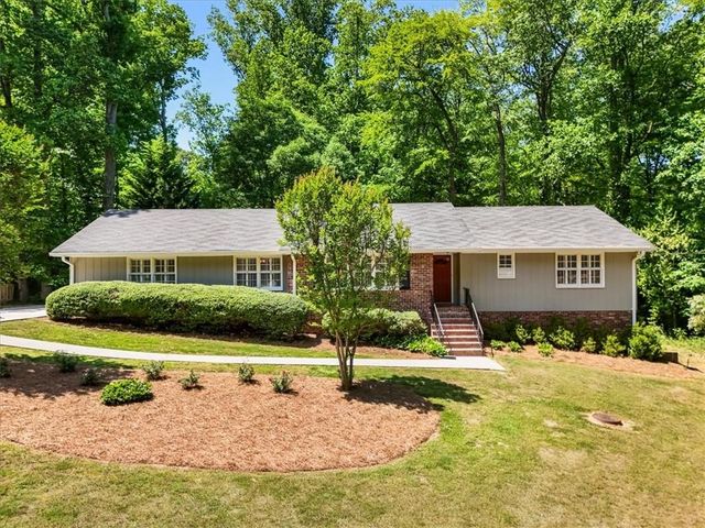 2266 Winding Woods Drive, Tucker, GA 30084