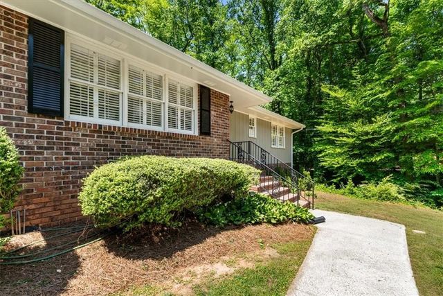 2266 Winding Woods Drive, Tucker, GA 30084