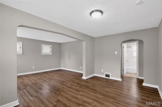 5512 Belridge Court, St Louis, MO 63136