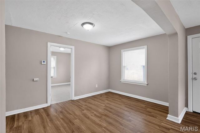 5512 Belridge Court, St Louis, MO 63136