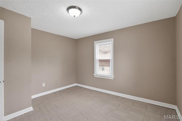 5512 Belridge Court, St Louis, MO 63136