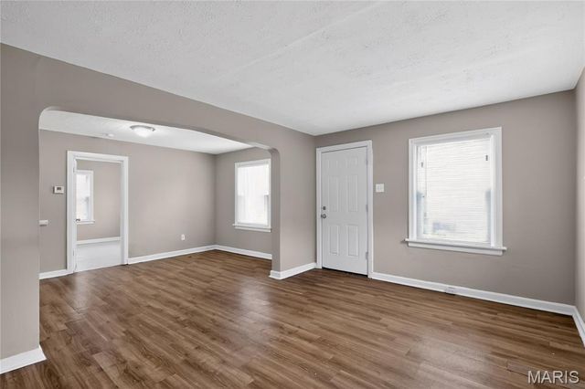 5512 Belridge Court, St Louis, MO 63136