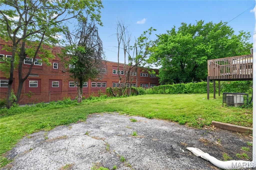 5512 Belridge Court, St Louis, MO 63136