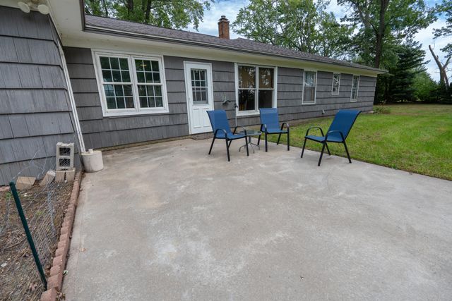 4241 136th Avenue, Holland, MI 49424