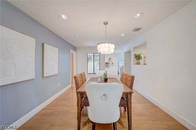 1215 Caloosa DR, Fort Myers, FL 33901