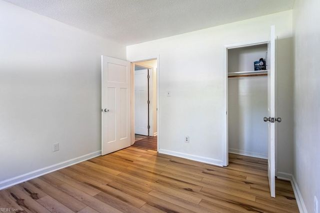 13025 Green Grove LN, Newport News, VA 23608