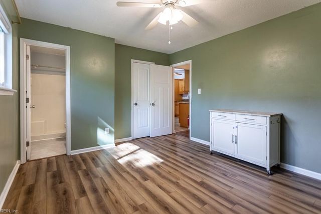 13025 Green Grove LN, Newport News, VA 23608