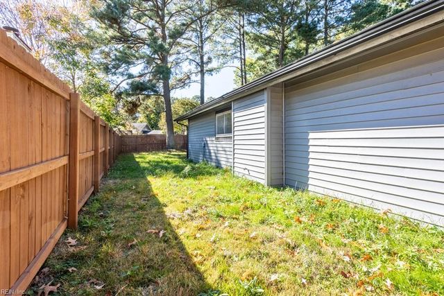 13025 Green Grove LN, Newport News, VA 23608