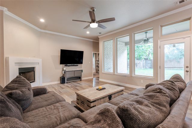 4016 Cherokee Court, Granbury, TX 76048