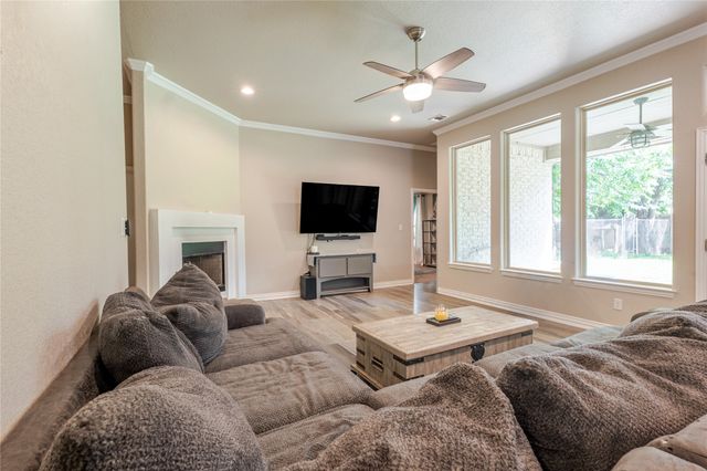 4016 Cherokee Court, Granbury, TX 76048