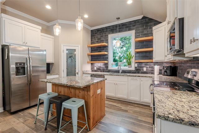 4016 Cherokee Court, Granbury, TX 76048