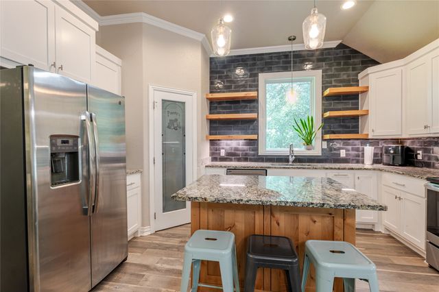 4016 Cherokee Court, Granbury, TX 76048