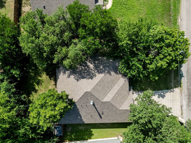 4016 Cherokee Court, Granbury, TX 76048