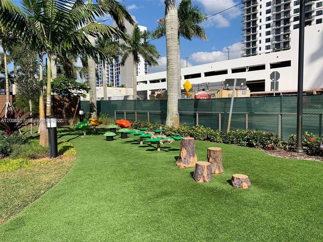 5252 NW 85th Ave 1104, Doral, FL 33166